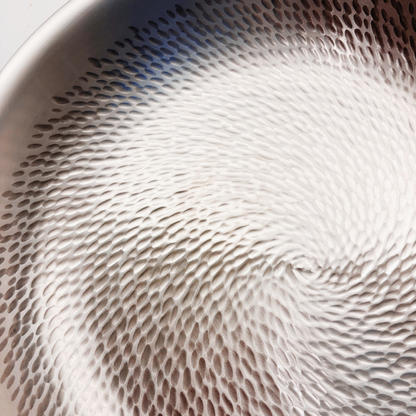 TITÁN Signature Hammered Frying Pan — 28cm
