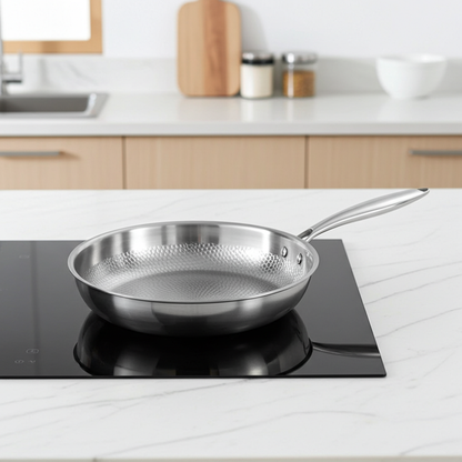 TITÁN Signature Hammered Frying Pan — 28cm